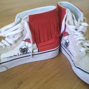 Vans X Peanuts Sk8-Hi Moc Snoopy Doghouse